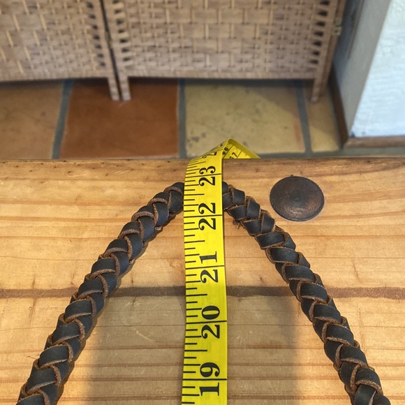 🎉 HOST PICK‼️ GORGEOUS AUTHENTIC LOUIS VUITTON REVAMPED CROSSBODY BAG‼️ - Picture 16 of 16